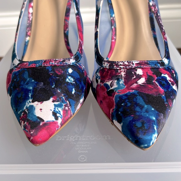 Thalia Sodi Natalia Floral Heels - Picture 5 of 13
